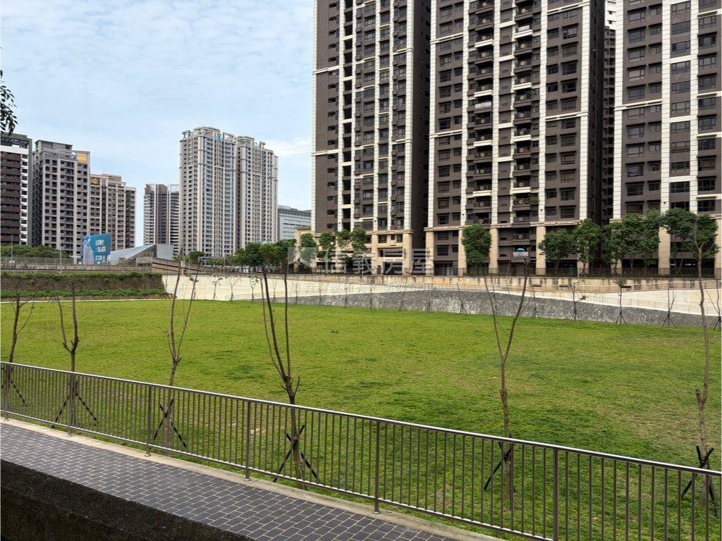 大亮。泊高樓低總價釋出房屋室內格局與周邊環境