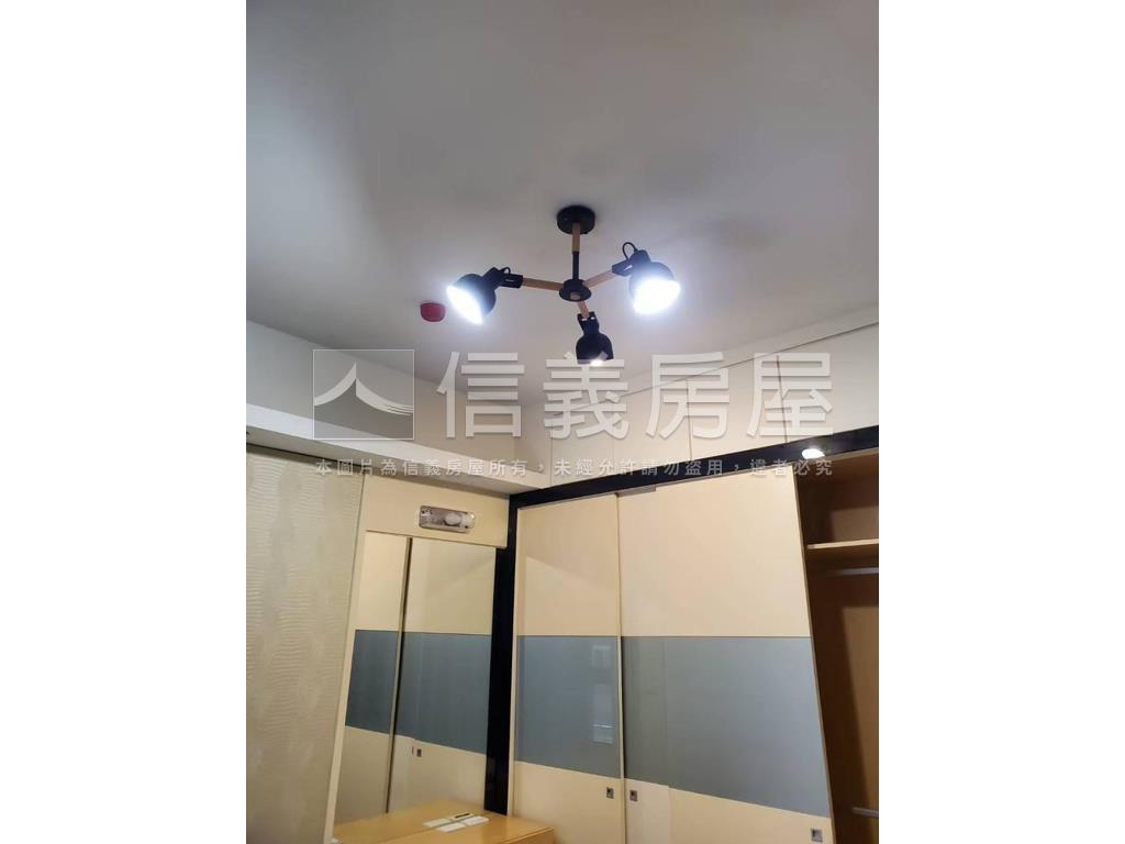 美術精美兩房房屋室內格局與周邊環境