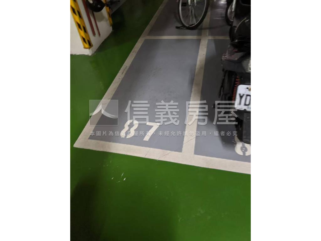 美術精美兩房房屋室內格局與周邊環境