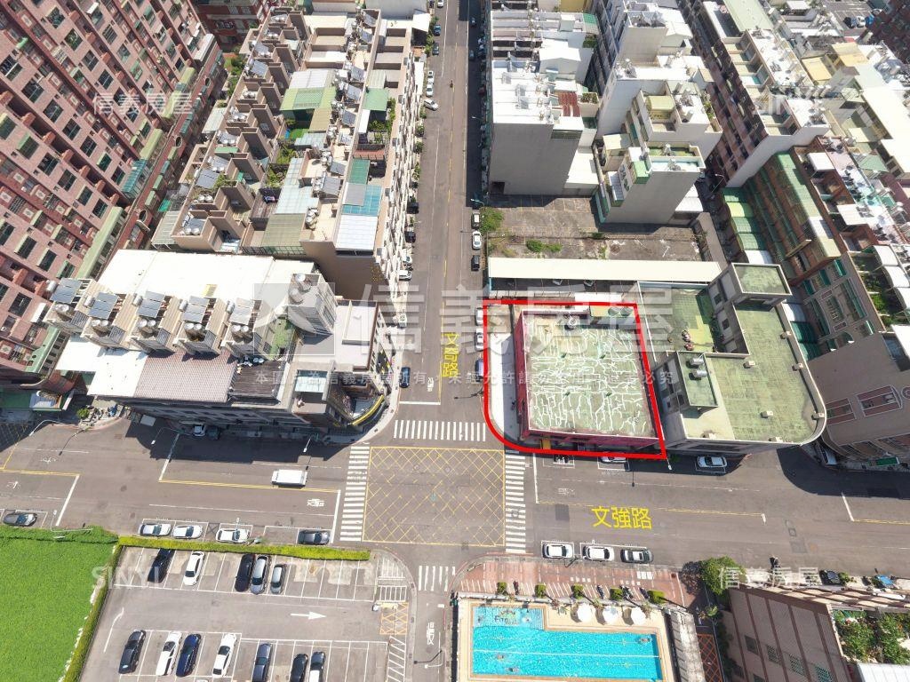 巨蛋▲角窗企業總部寬透店房屋室內格局與周邊環境