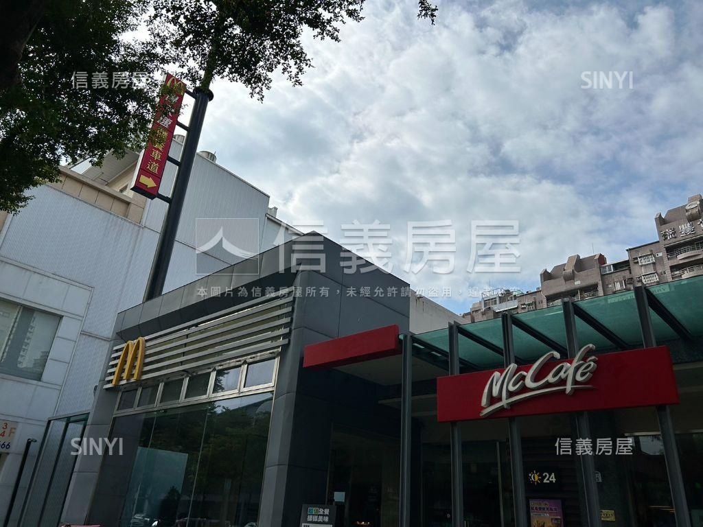 巨蛋▲角窗企業總部寬透店房屋室內格局與周邊環境