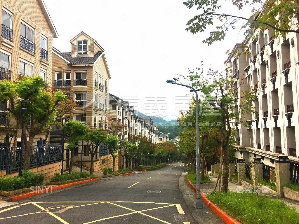 政大庭院小豪邸房屋室內格局與周邊環境