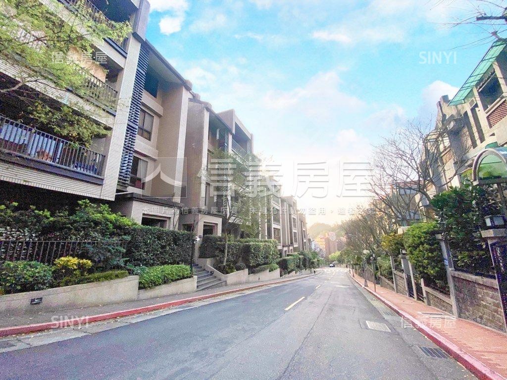 政大庭院小豪邸房屋室內格局與周邊環境