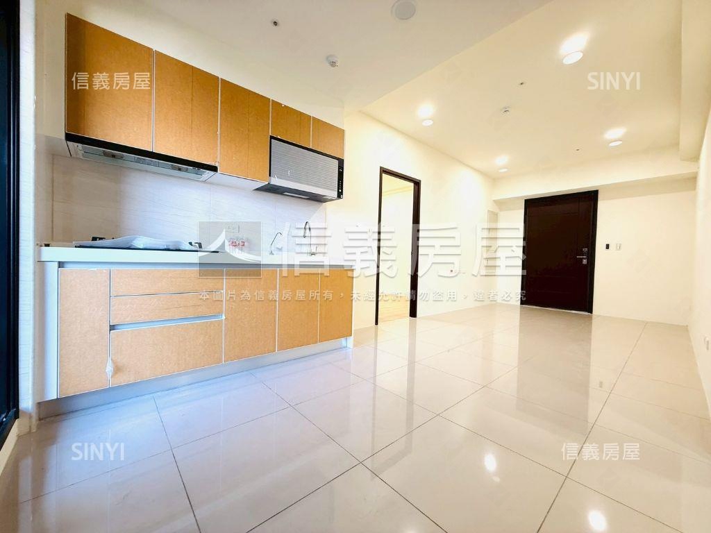 世界花園高樓二房二衛平車房屋室內格局與周邊環境