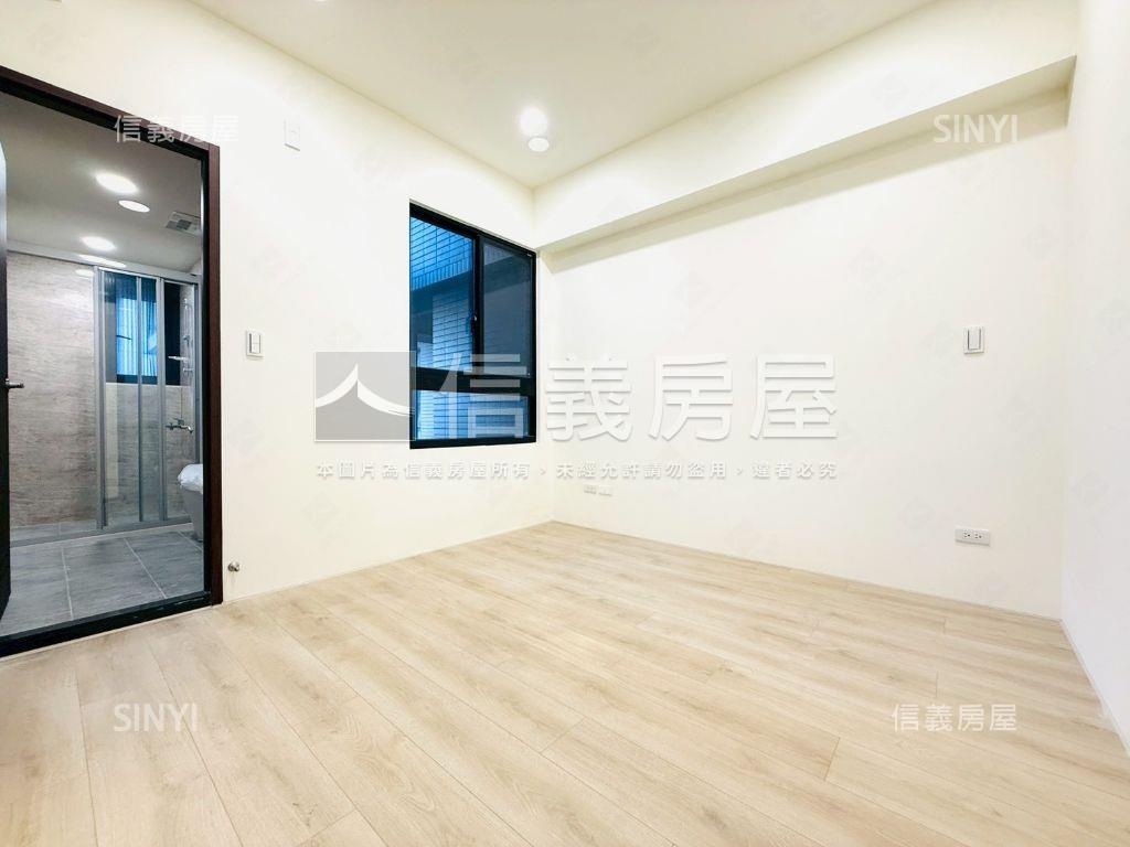 世界花園高樓二房二衛平車房屋室內格局與周邊環境