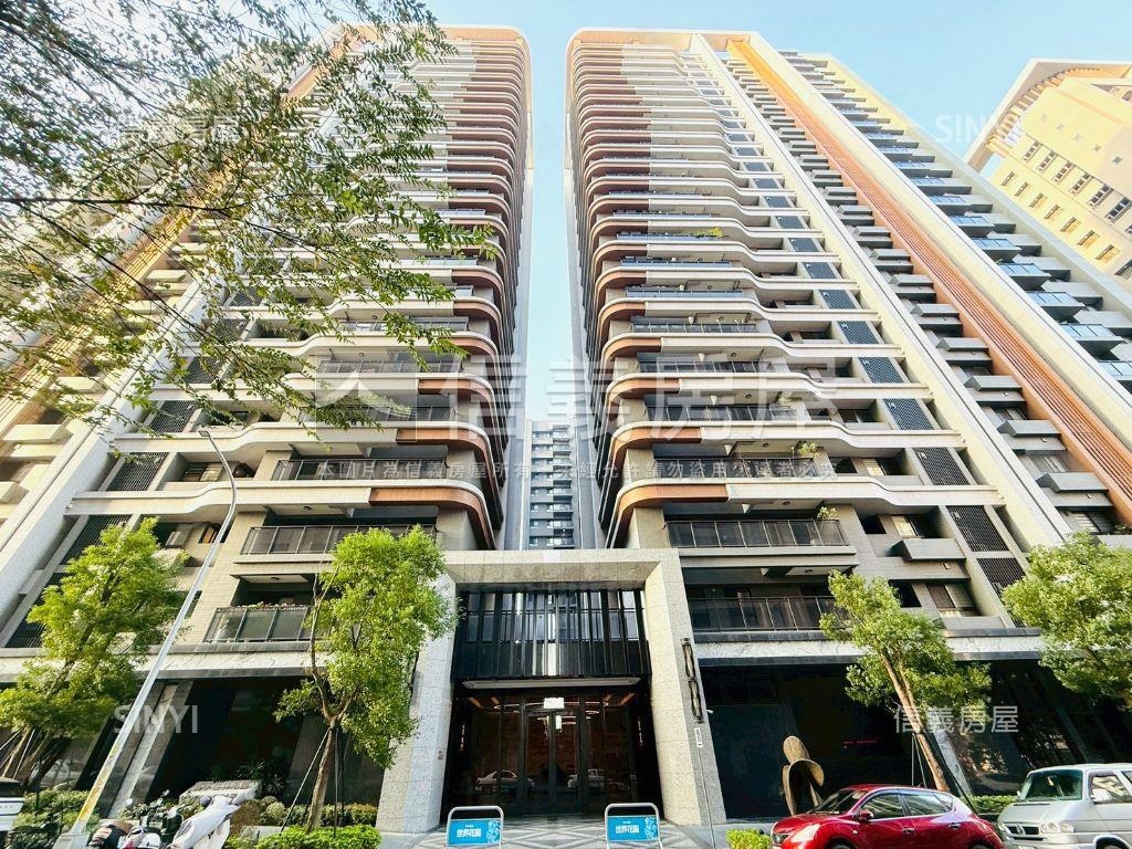 世界花園高樓二房二衛平車房屋室內格局與周邊環境