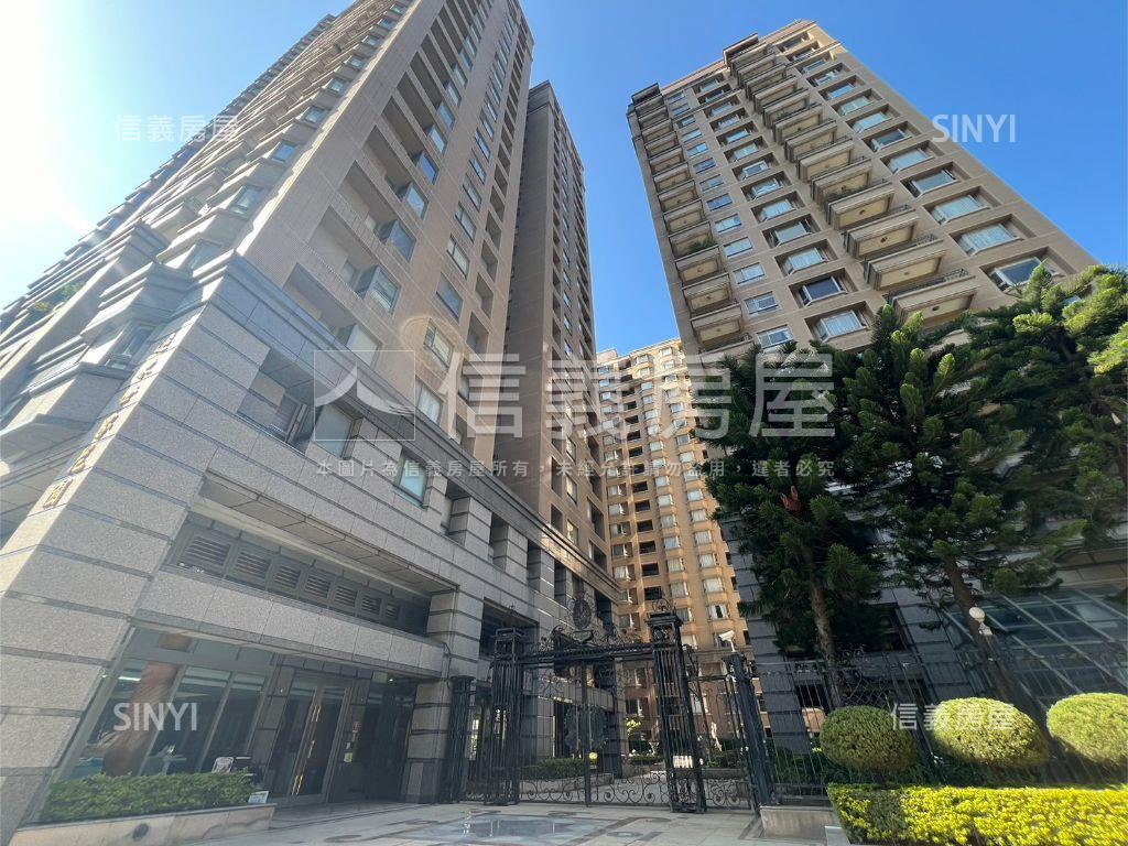 鋼骨遠東花園四房車位房屋室內格局與周邊環境