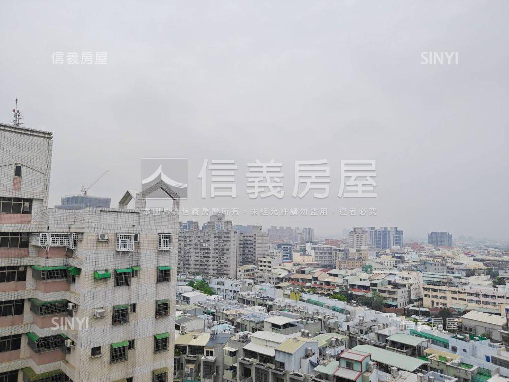 近大慶捷運四房車位房屋室內格局與周邊環境