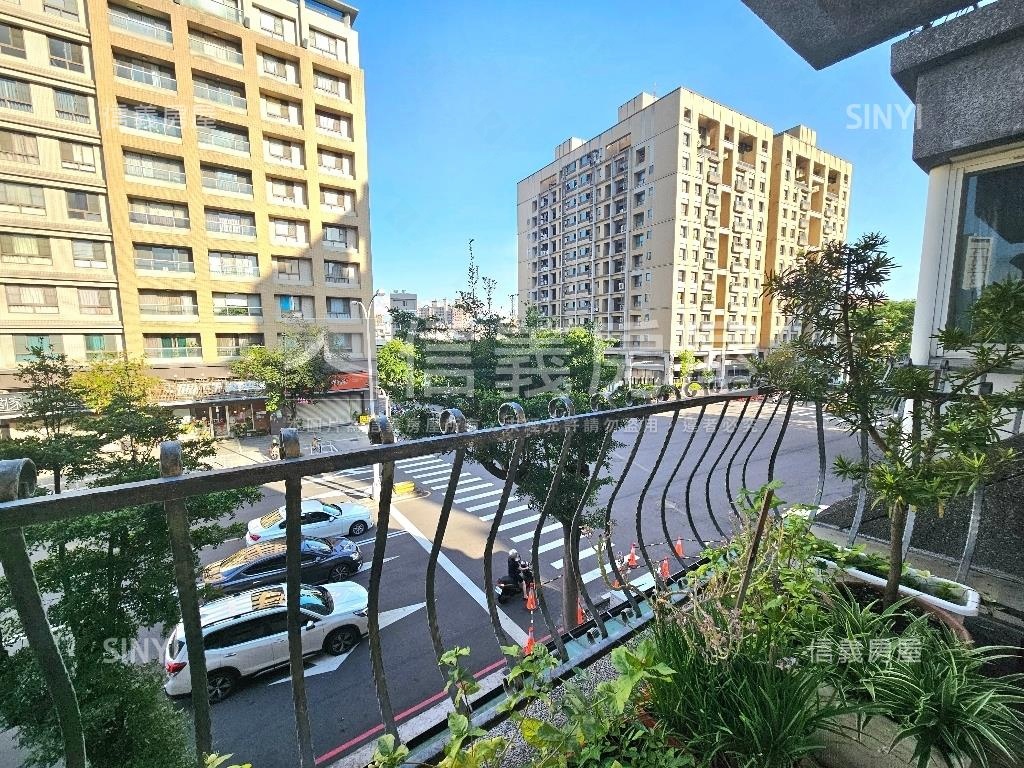 近薇格臨路美墅好棒棒房屋室內格局與周邊環境