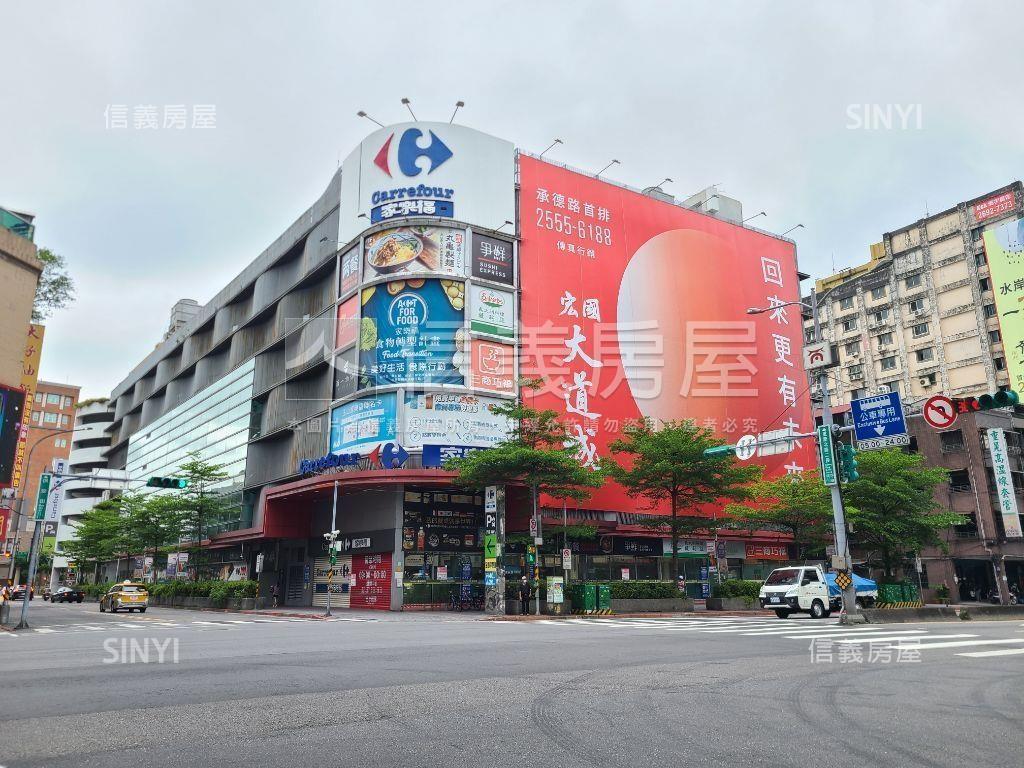 獨家近中山捷運管理社區房屋室內格局與周邊環境