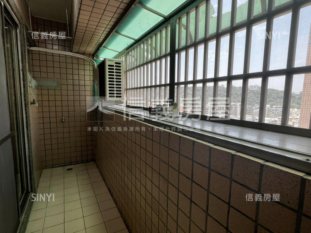 近師大三房有平面車位房屋室內格局與周邊環境