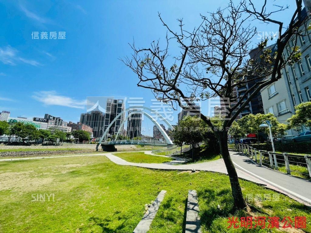 南崁三房美裝次頂樓房屋室內格局與周邊環境