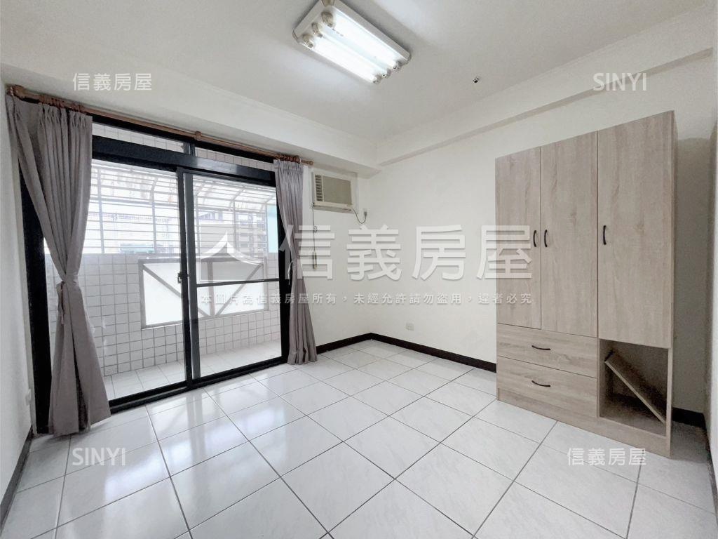 近車站金點高樓三房房屋室內格局與周邊環境