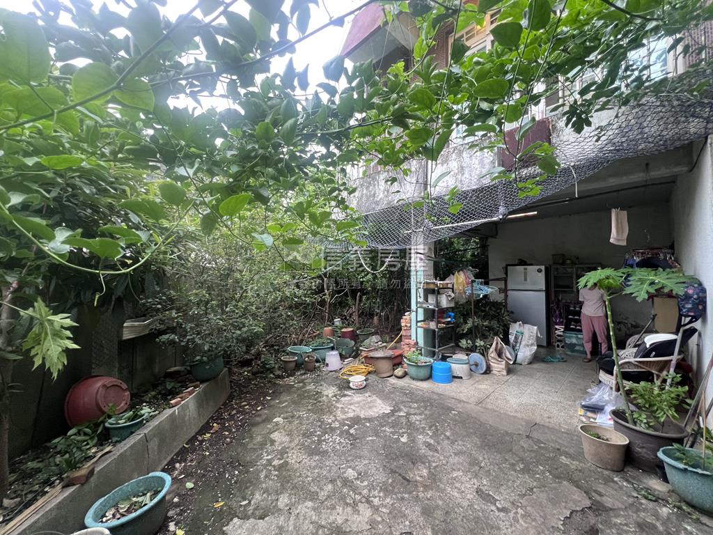 皇家社區地約５５．５３坪房屋室內格局與周邊環境