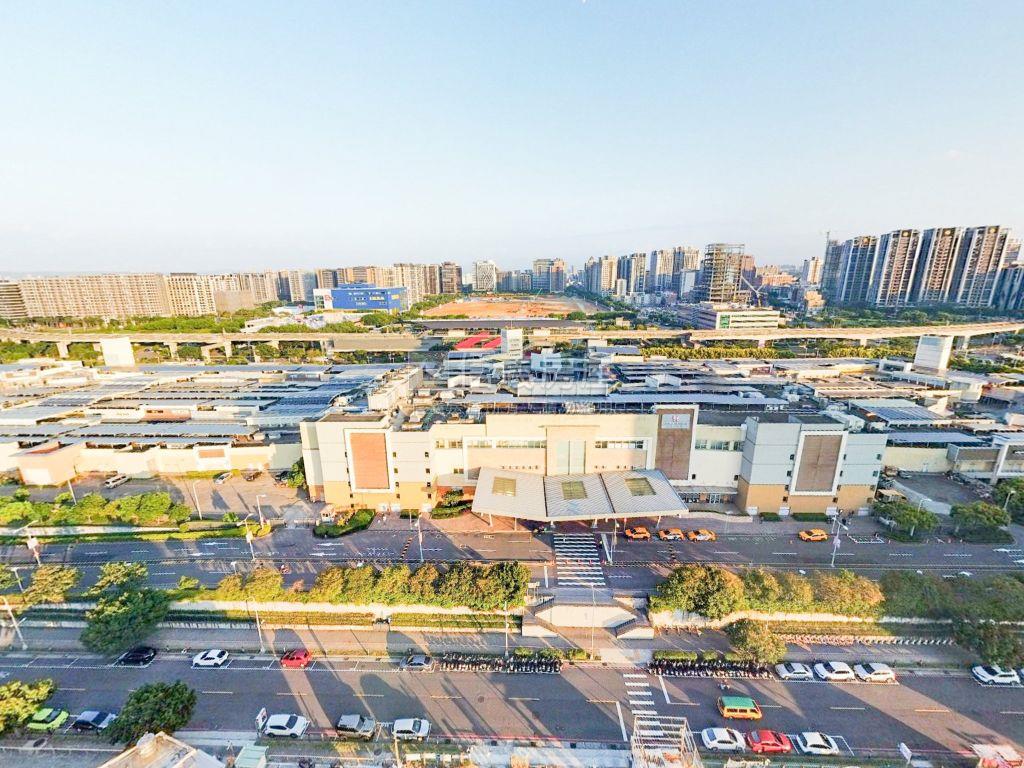 皇家社區地約５５．５３坪房屋室內格局與周邊環境