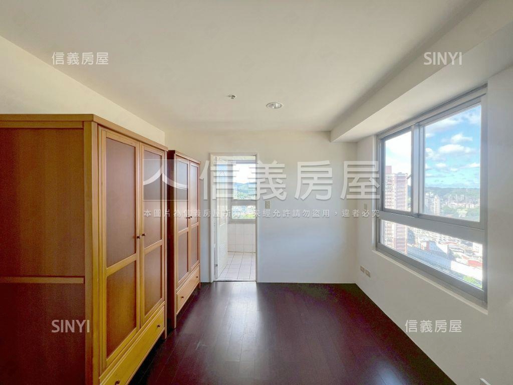青年守則稀有景觀四房車位房屋室內格局與周邊環境