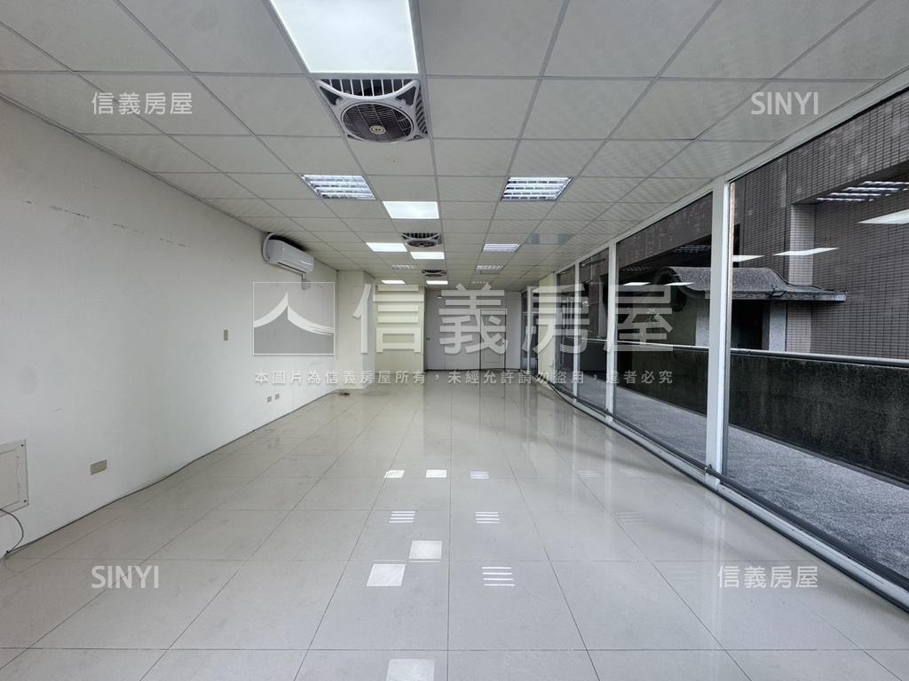 國平路｜臨運河店面房屋室內格局與周邊環境
