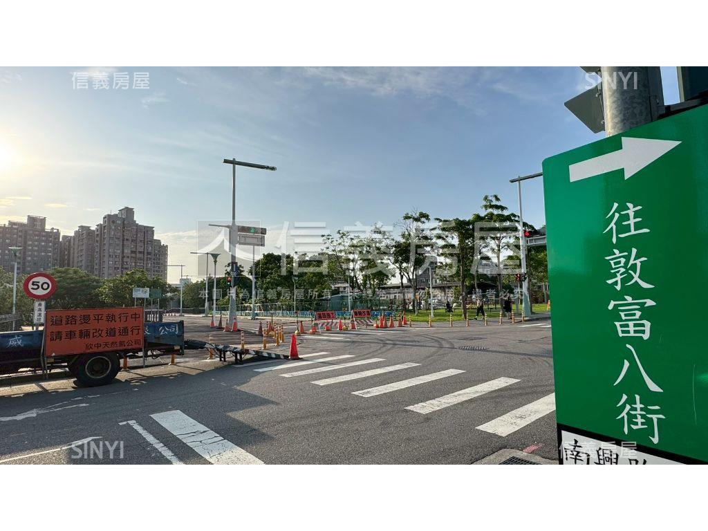 惠宇敦北邊間大面寬店面房屋室內格局與周邊環境