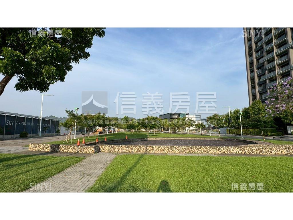 惠宇敦北邊間大面寬店面房屋室內格局與周邊環境