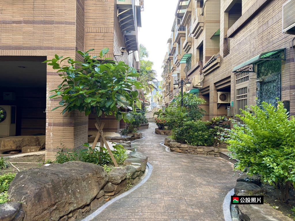 專簽｜東區優質四房車位房屋室內格局與周邊環境