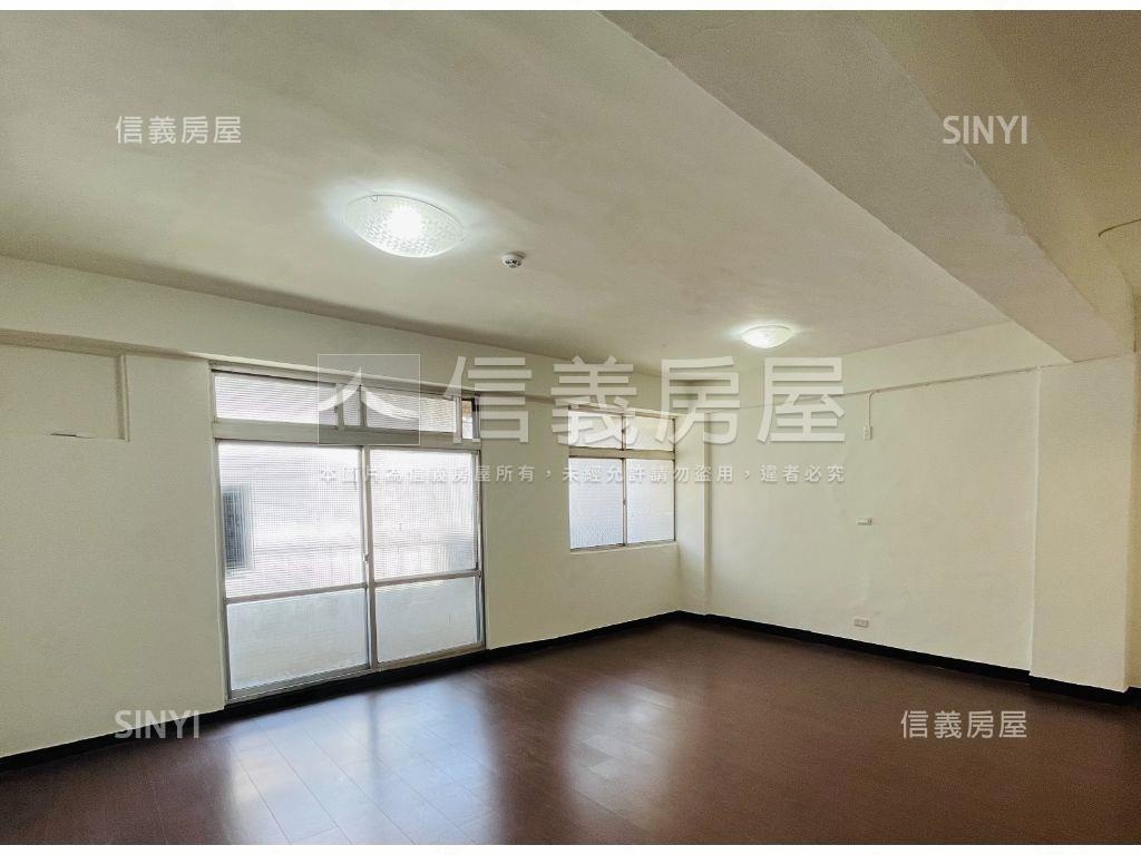 前後陽台低總價首購大三房房屋室內格局與周邊環境