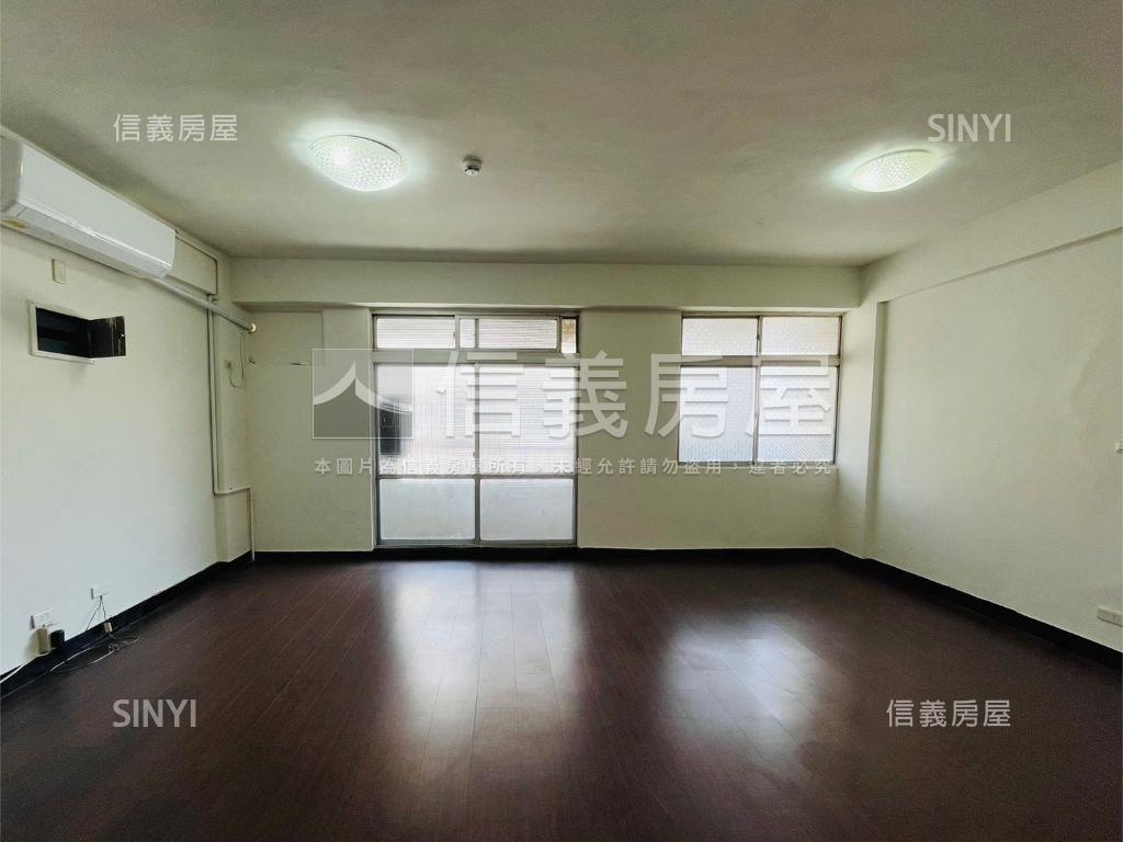 前後陽台低總價首購大三房房屋室內格局與周邊環境
