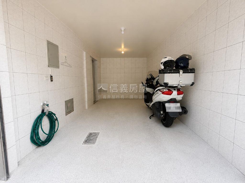 彩蝶透天厝獨棟車庫美居房屋室內格局與周邊環境