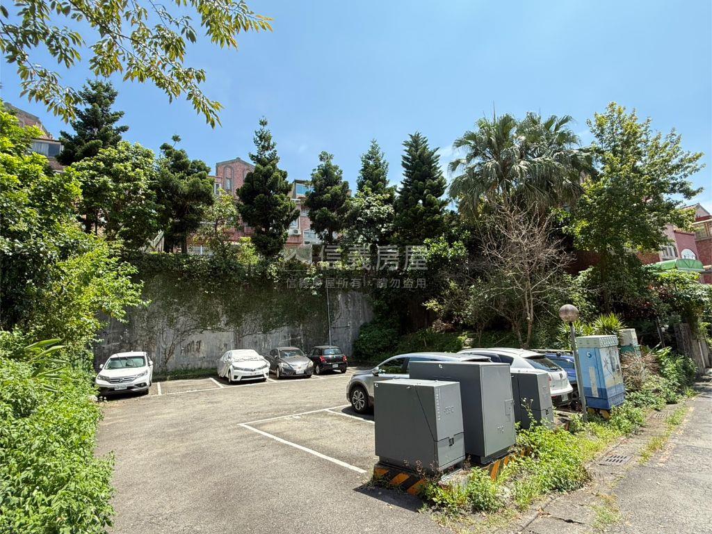彩蝶透天厝獨棟車庫美居房屋室內格局與周邊環境