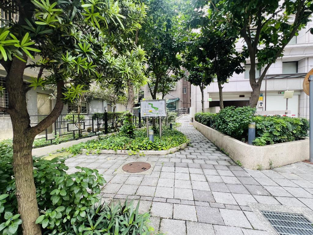 獨家Ω新埔方正三房房屋室內格局與周邊環境