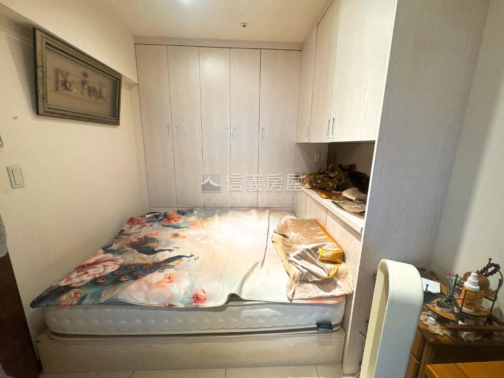西屯臻愛！高樓兩房車位房屋室內格局與周邊環境