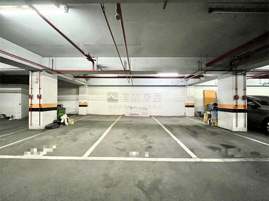 近ＯＵＴＬＥＴ低總價美宅房屋室內格局與周邊環境