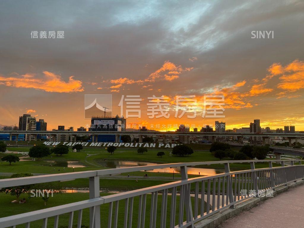 新濠漾左岸高樓三房車位房屋室內格局與周邊環境