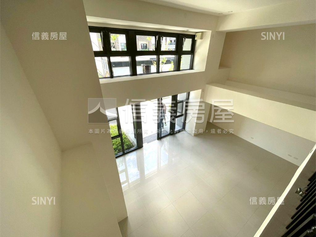 ＭＩＨＯ萬年正路面店面房屋室內格局與周邊環境