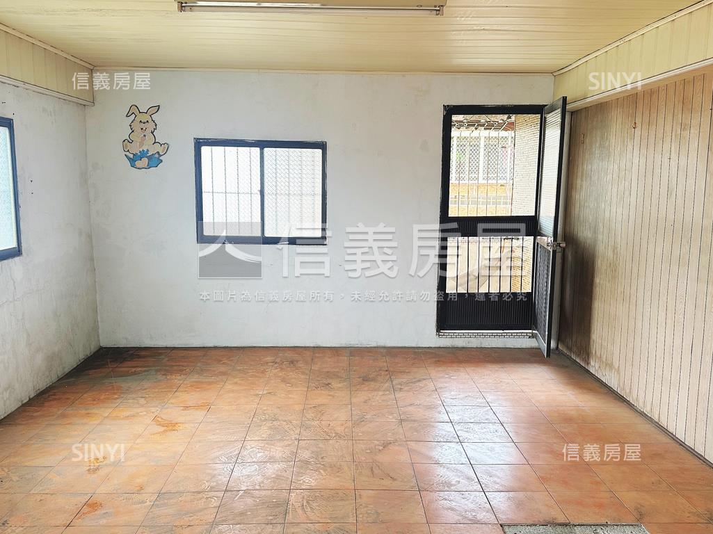 大寮松柏山莊大地坪邊間透房屋室內格局與周邊環境