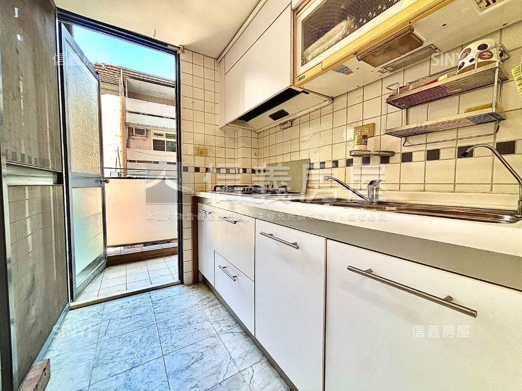 ★稀有釋出！震後三房平車房屋室內格局與周邊環境