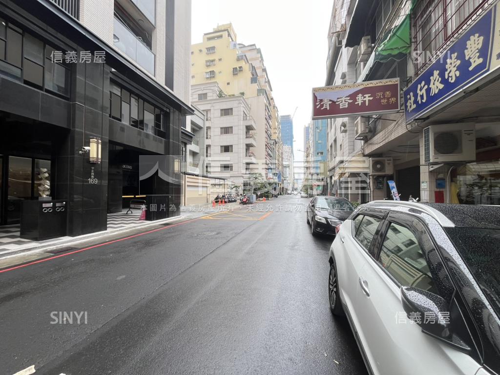 郡都ＣＩＴＹ高樓質感兩房房屋室內格局與周邊環境