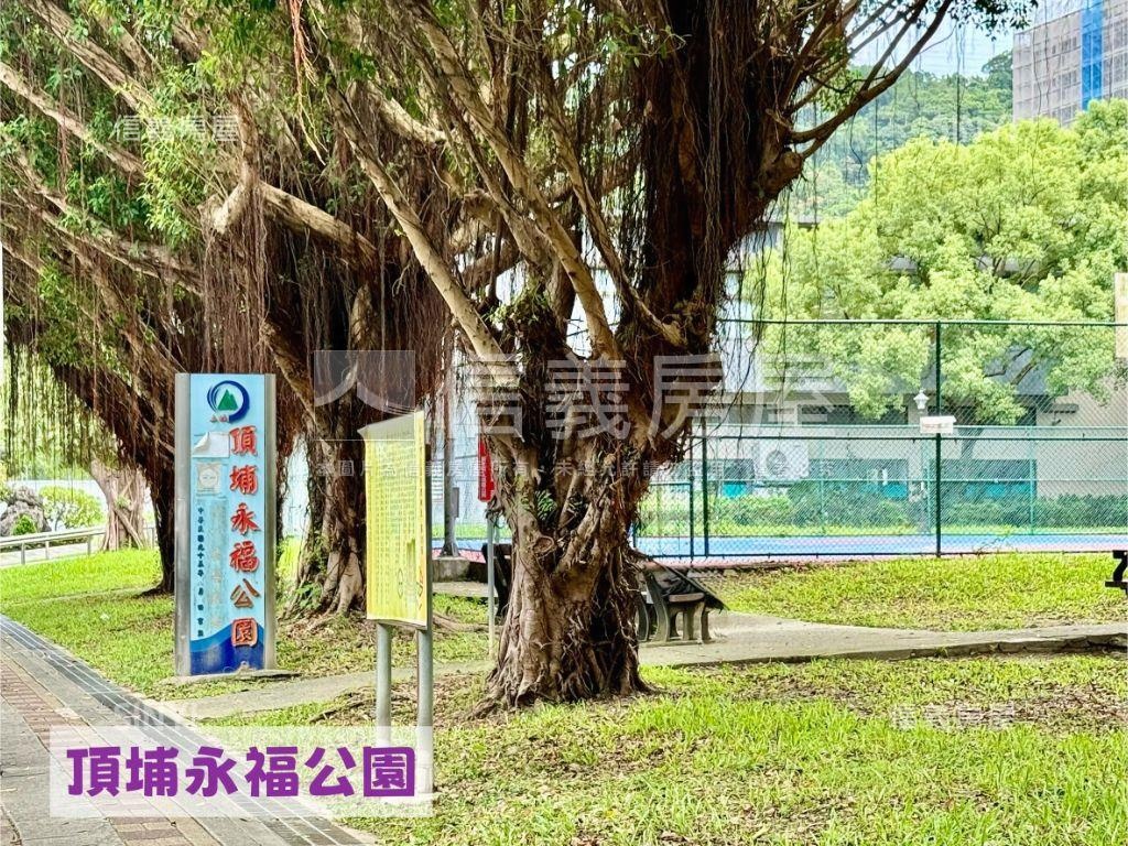德友植仁朝南邊間三房車位房屋室內格局與周邊環境