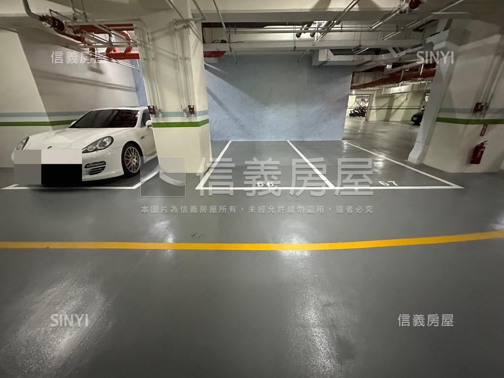 郡都當代高醫三房平車房屋室內格局與周邊環境