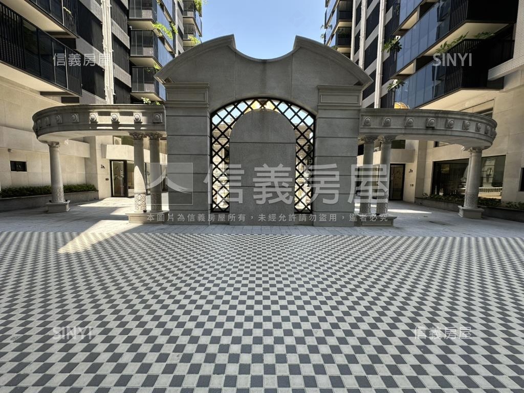 郡都當代高醫三房平車房屋室內格局與周邊環境