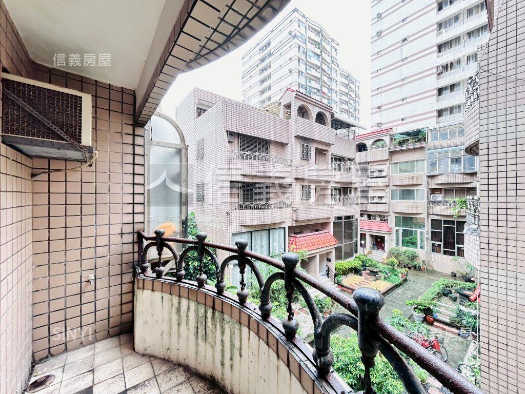 中正翡翠園林別墅透天房屋室內格局與周邊環境