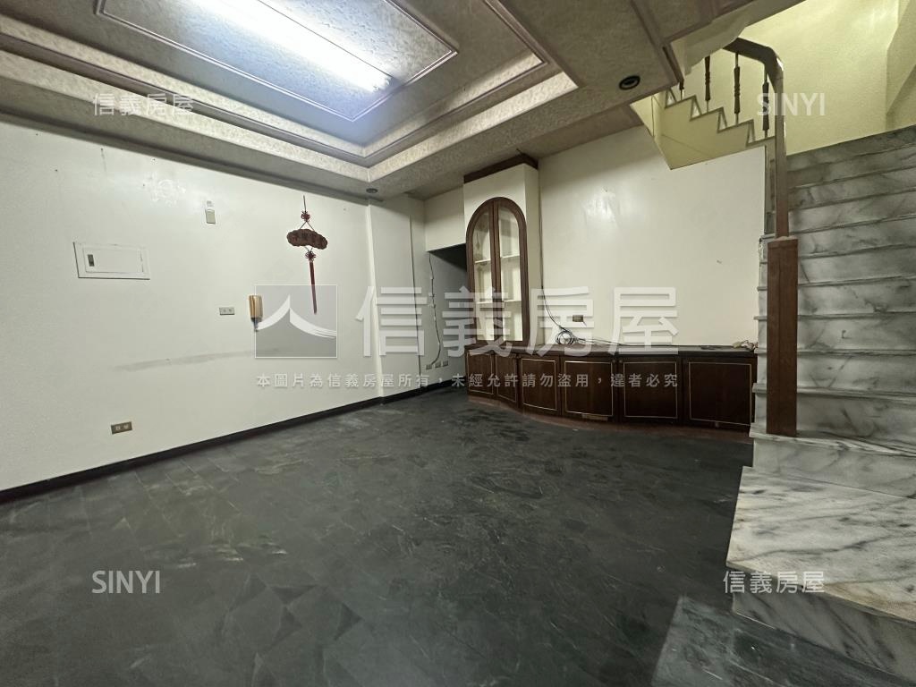 仁德靜巷透天房屋室內格局與周邊環境