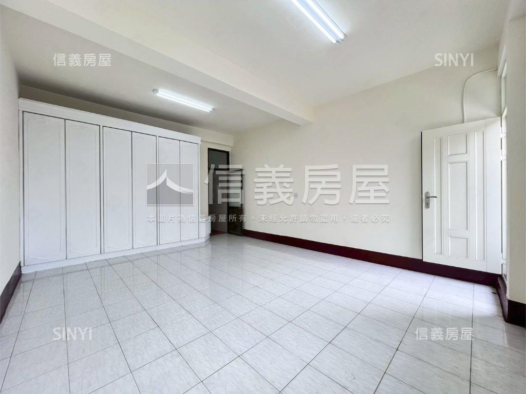 近新庄國小機能佳美透天房屋室內格局與周邊環境