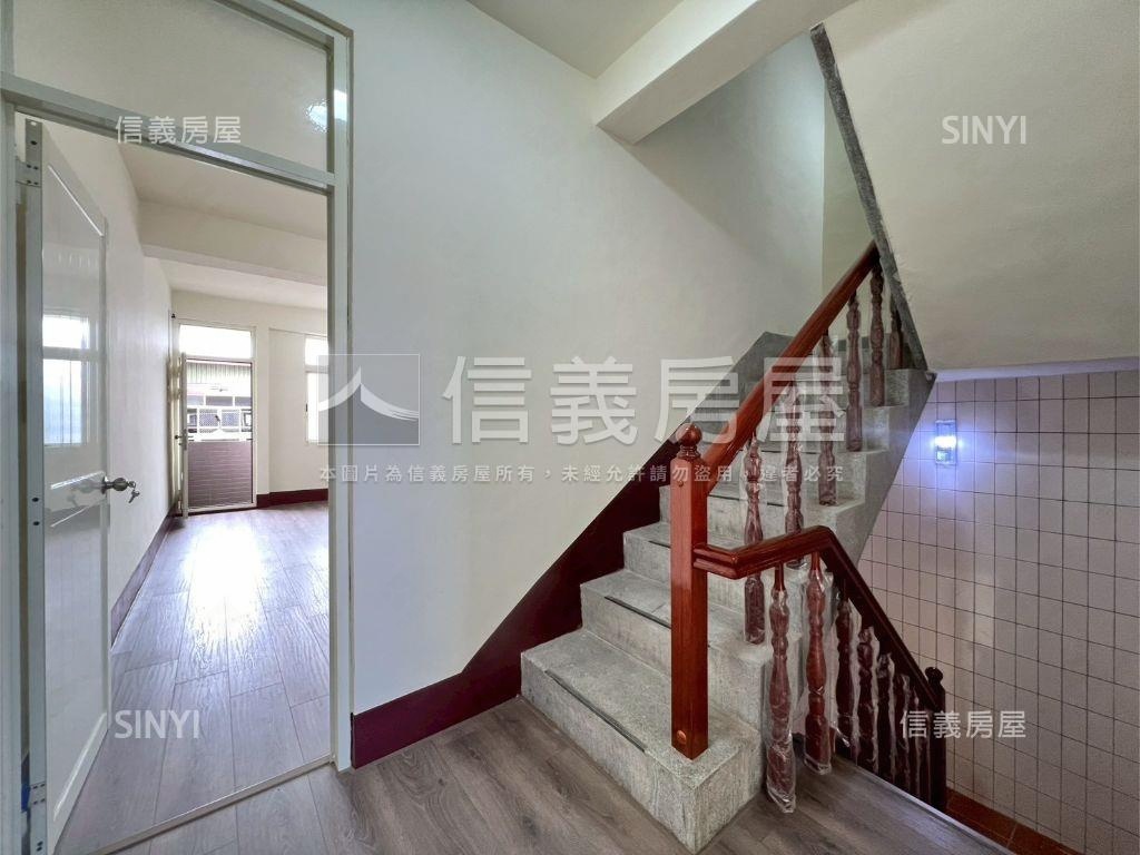 近新庄國小機能佳美透天房屋室內格局與周邊環境