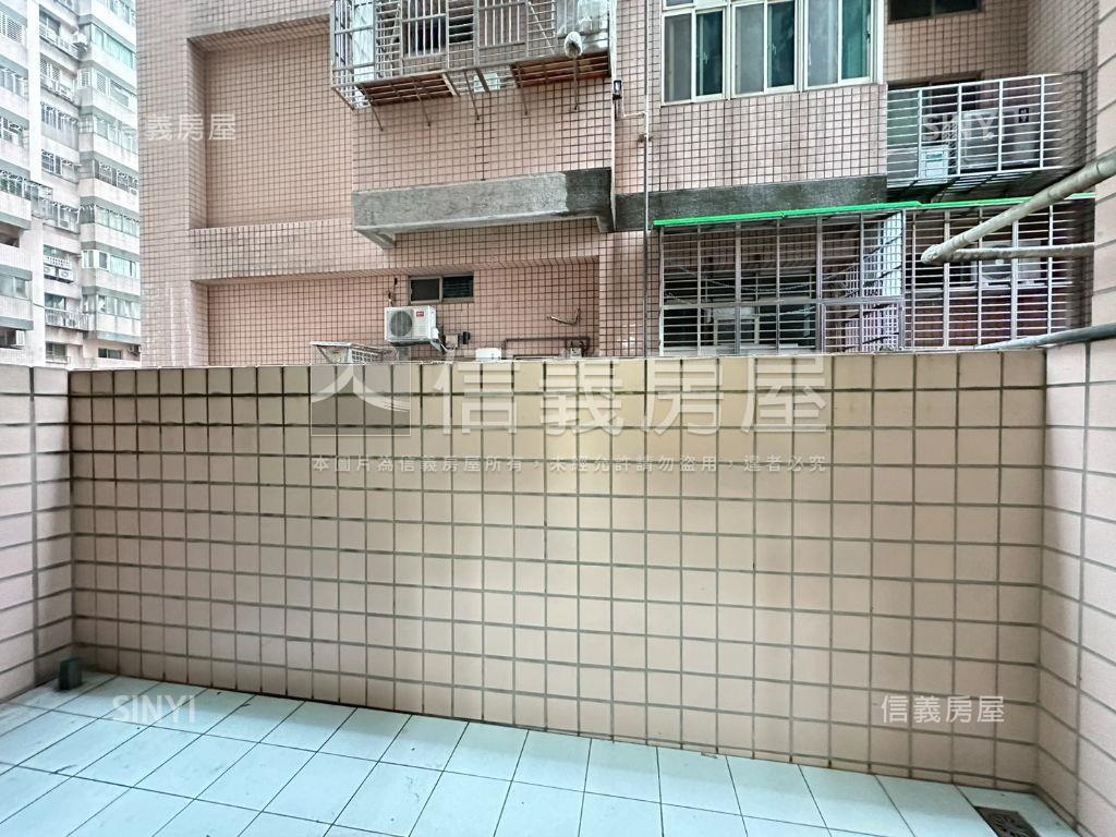 伊吉邦附車位房屋室內格局與周邊環境