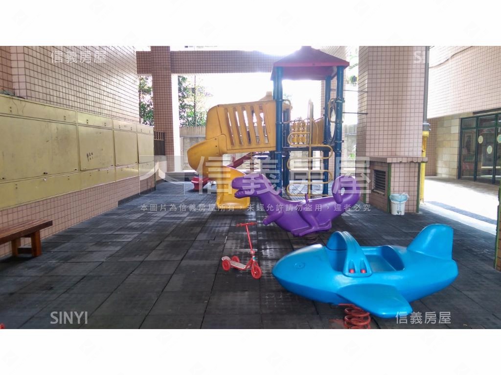 伊吉邦附車位房屋室內格局與周邊環境