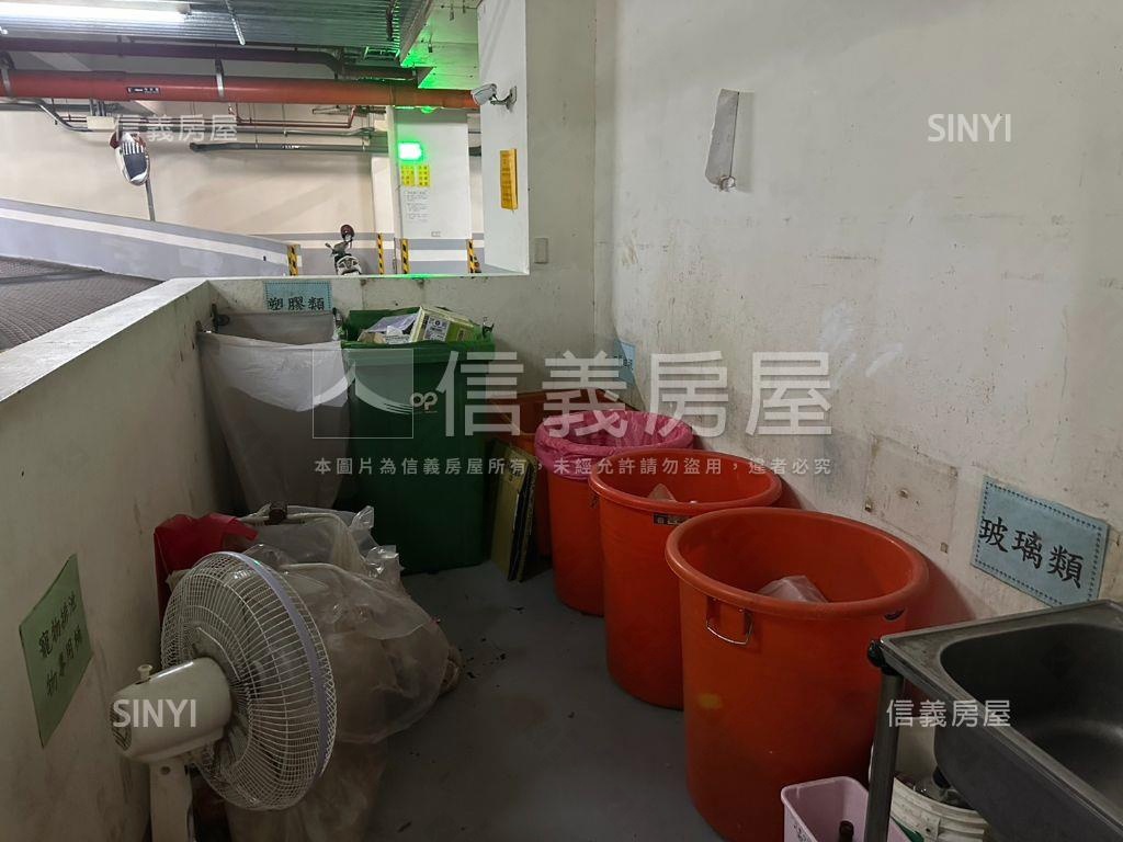 近捷運東村高樓景觀房屋室內格局與周邊環境