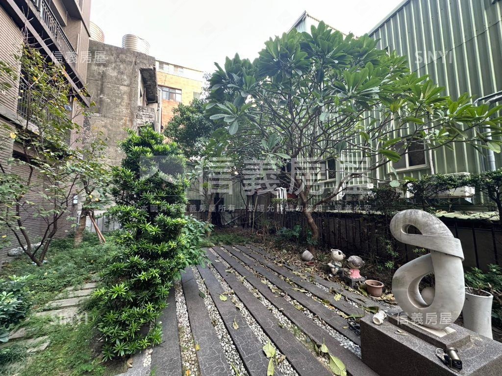 近捷運東村高樓景觀房屋室內格局與周邊環境