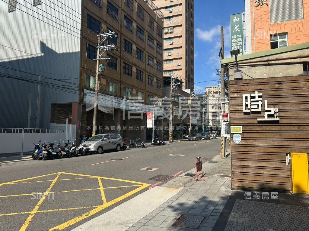 近捷運東村高樓景觀房屋室內格局與周邊環境