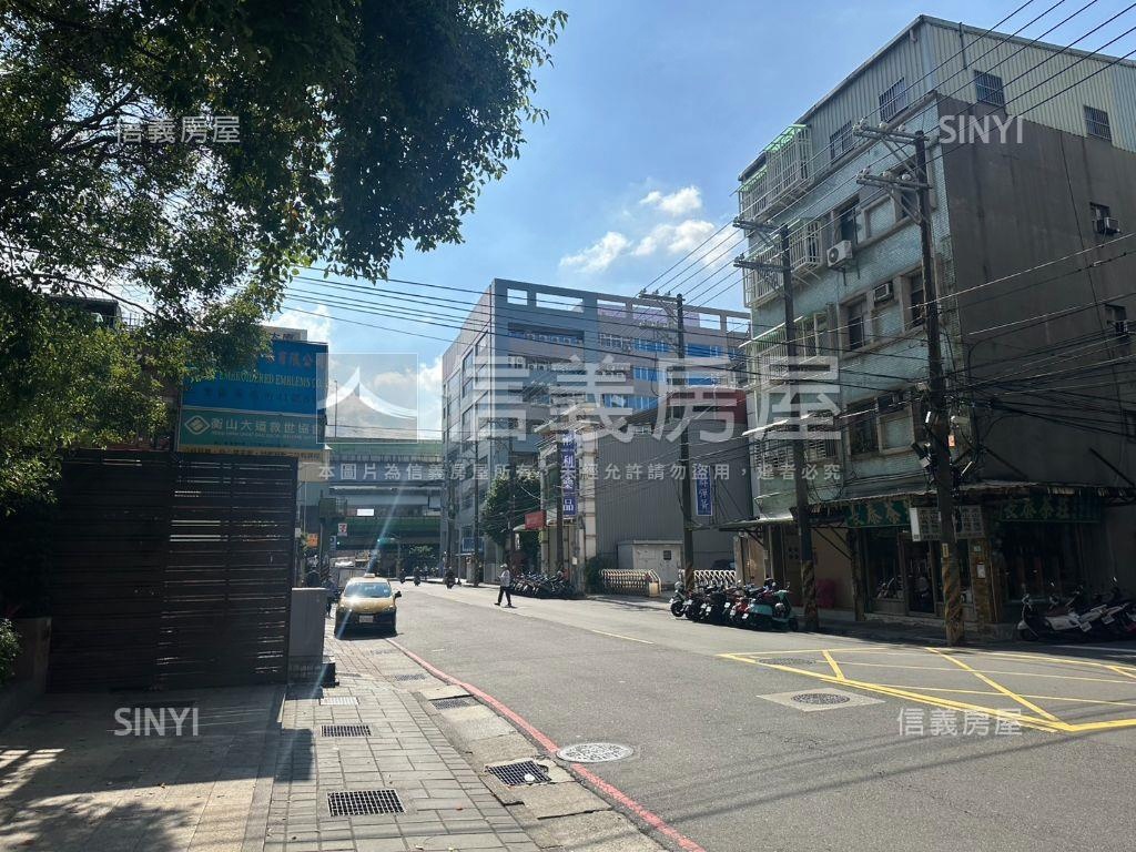 近捷運東村高樓景觀房屋室內格局與周邊環境