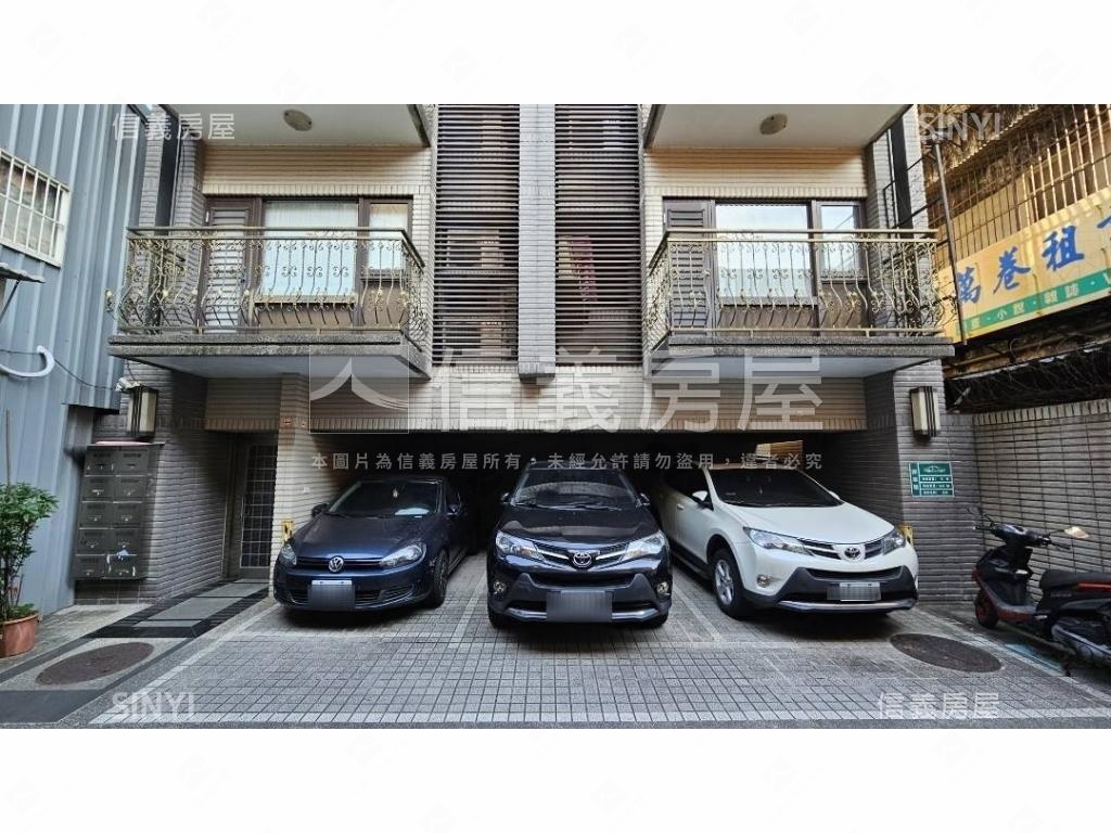 北市超強總價華廈平面車位房屋室內格局與周邊環境